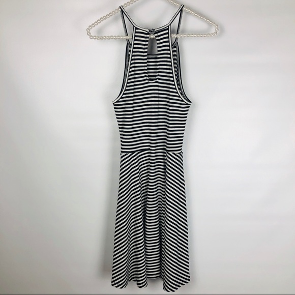 MOSSIMO | Black & White Dress - Picture 2 of 4